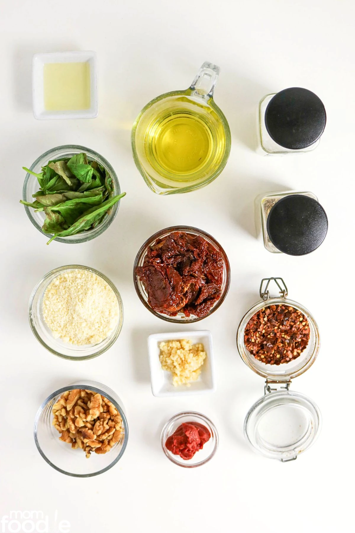 sun dried tomato pesto ingredients