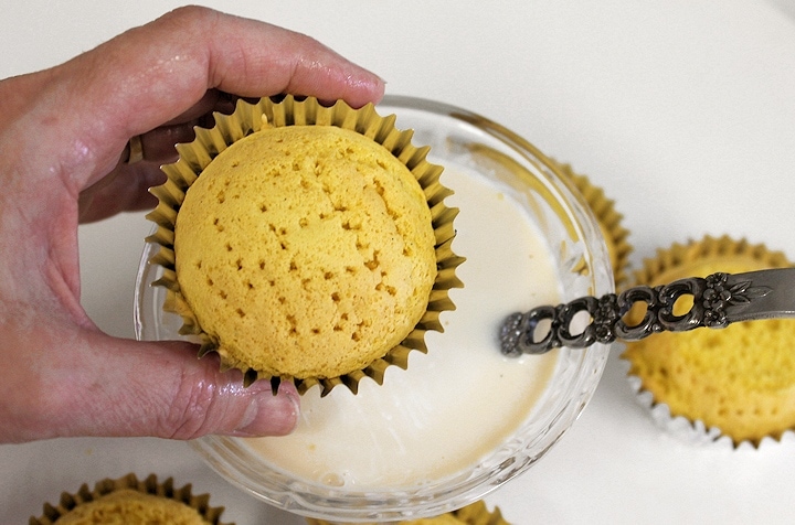  poke holes in cupcakes before pouring milk sauce over the top