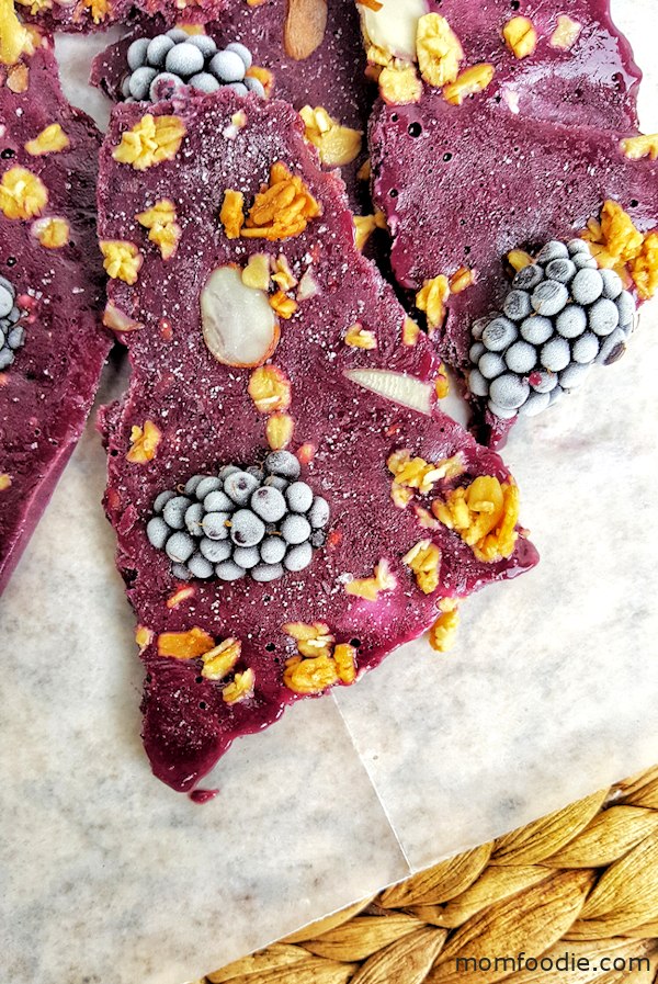 blackberry yogurt bark