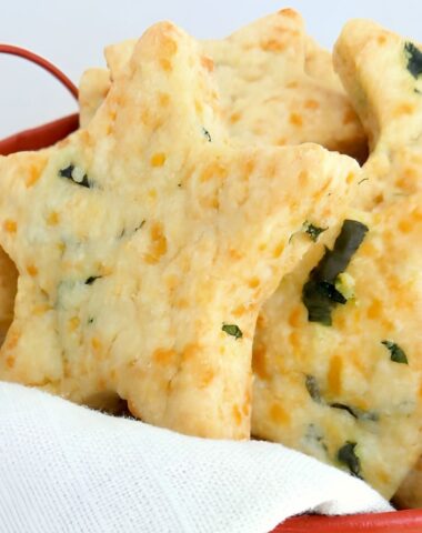 cheddar star crackers