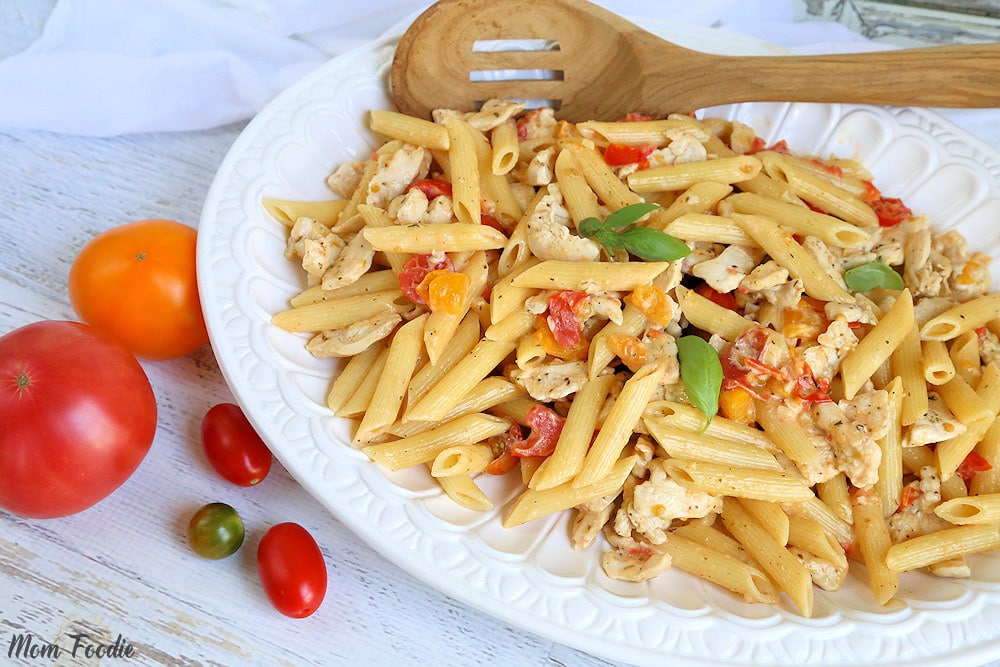 chicken pasta with tomato cream sauce
