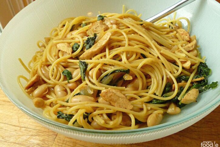 chicken pasta with white beans and spinach
