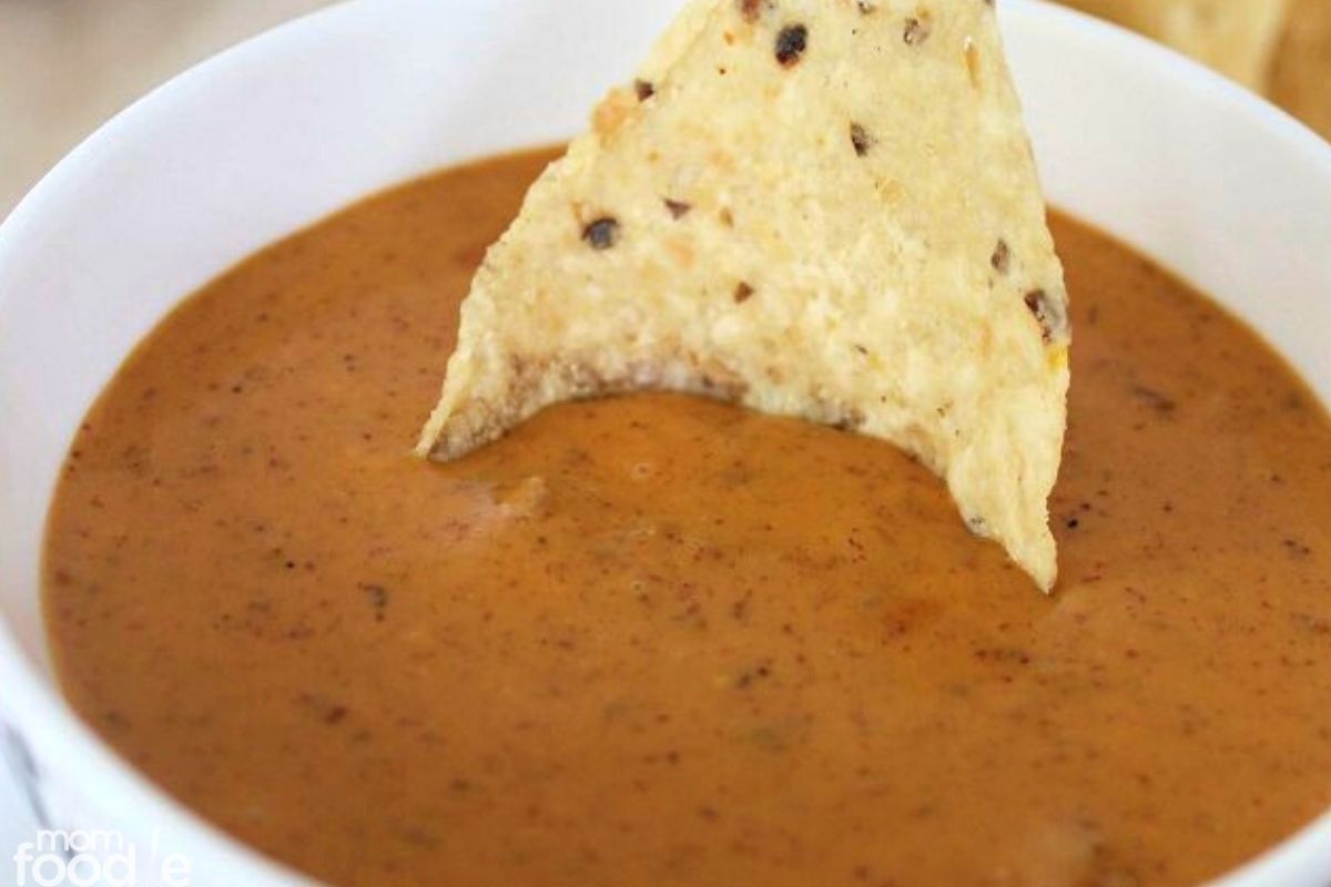 Chili S Queso Dip Recipe Copycat Mom Foodie Chili S Queso Dip Recipe Copycat Mom Foodie