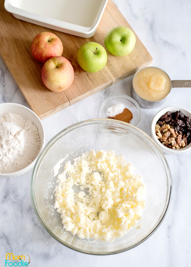 Applesauce Cake Easy Fall Dessert Recipe Mom Foodie