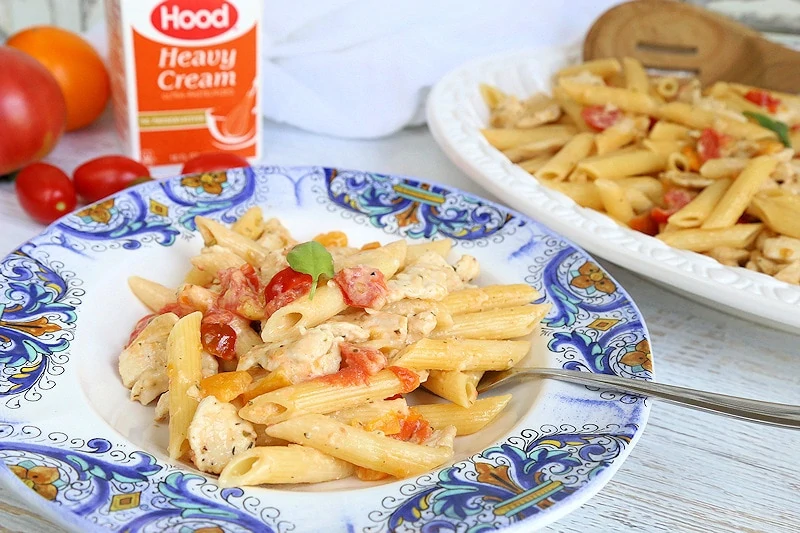 creamy chicken pasta with fresh tomatoes