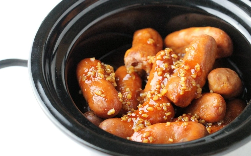 Easy Party Snacks: Crock Pot Lil Smokies + Video