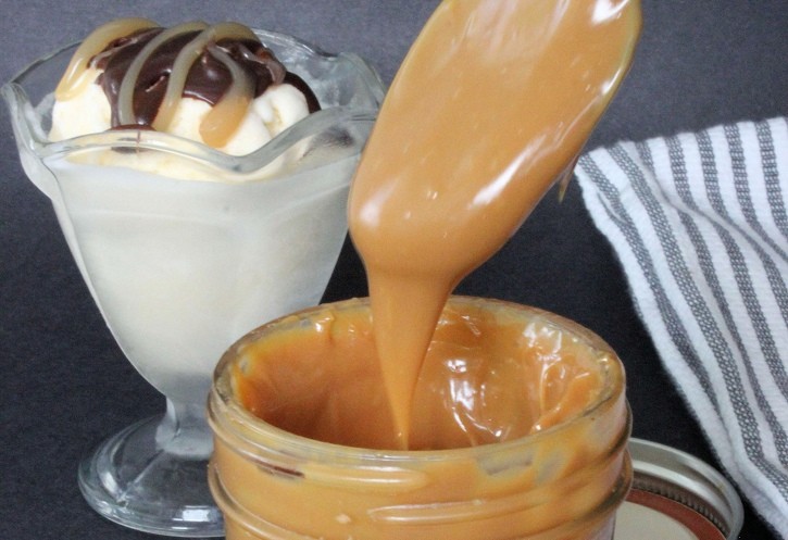how to make slow cooker caramel sauce