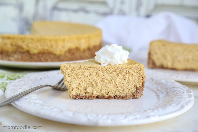 low carb pumpkin cheesecake with whipped cream