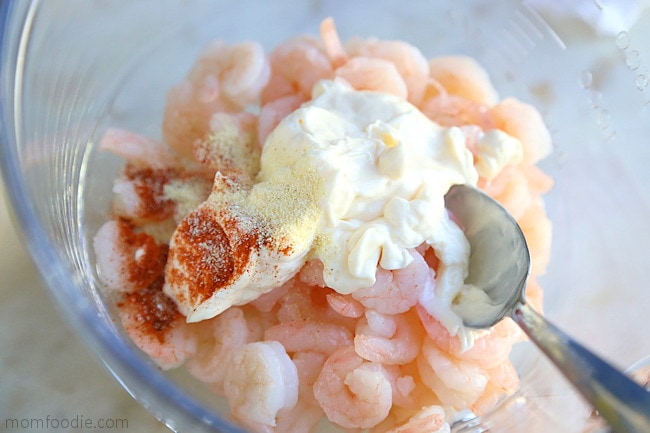 mix shrimp with mayo and seasoning