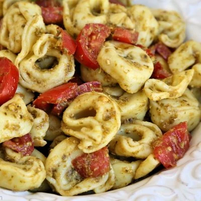 pesto tortellini salad