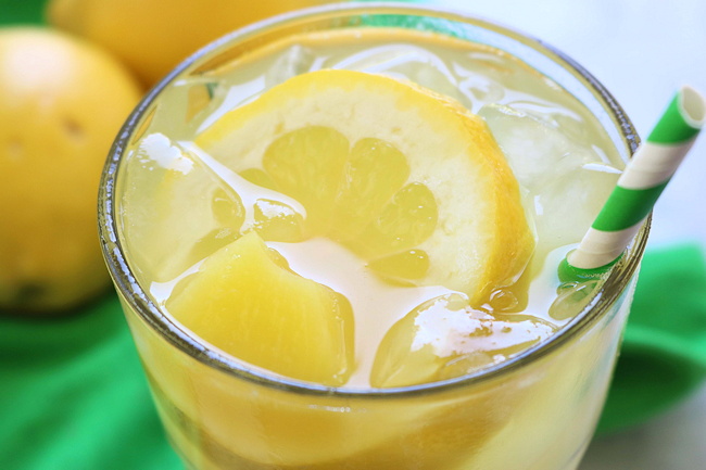 pineapple lemonade homemade
