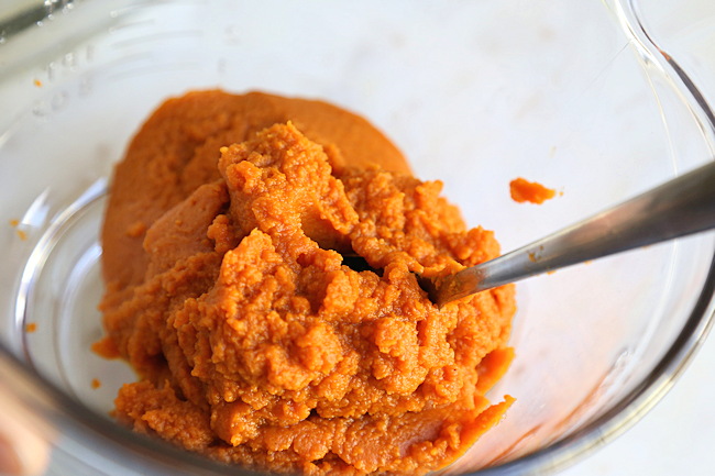 pumpkin puree in large bowl