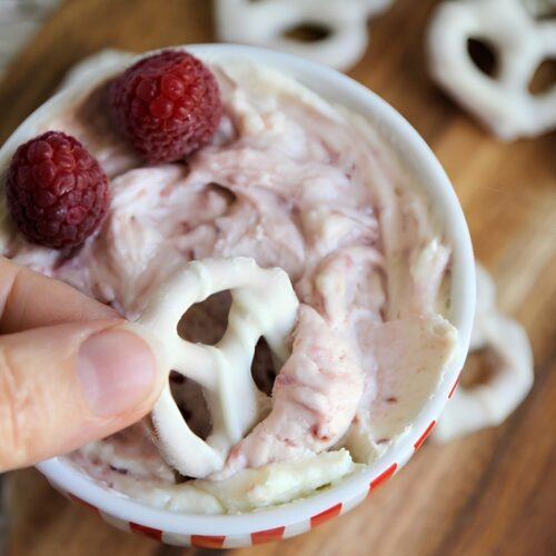 raspberry cheesecake dip