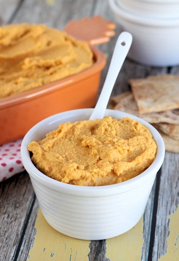 roasted carrot hummus