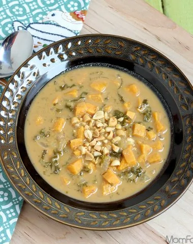 spicy sweet potato & kale peanut soup