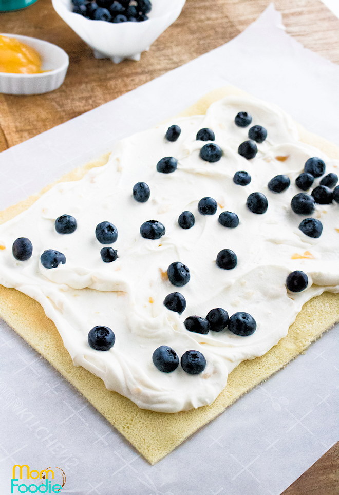 spreading filling in cake roll