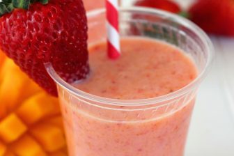 strawberry mango smoothie