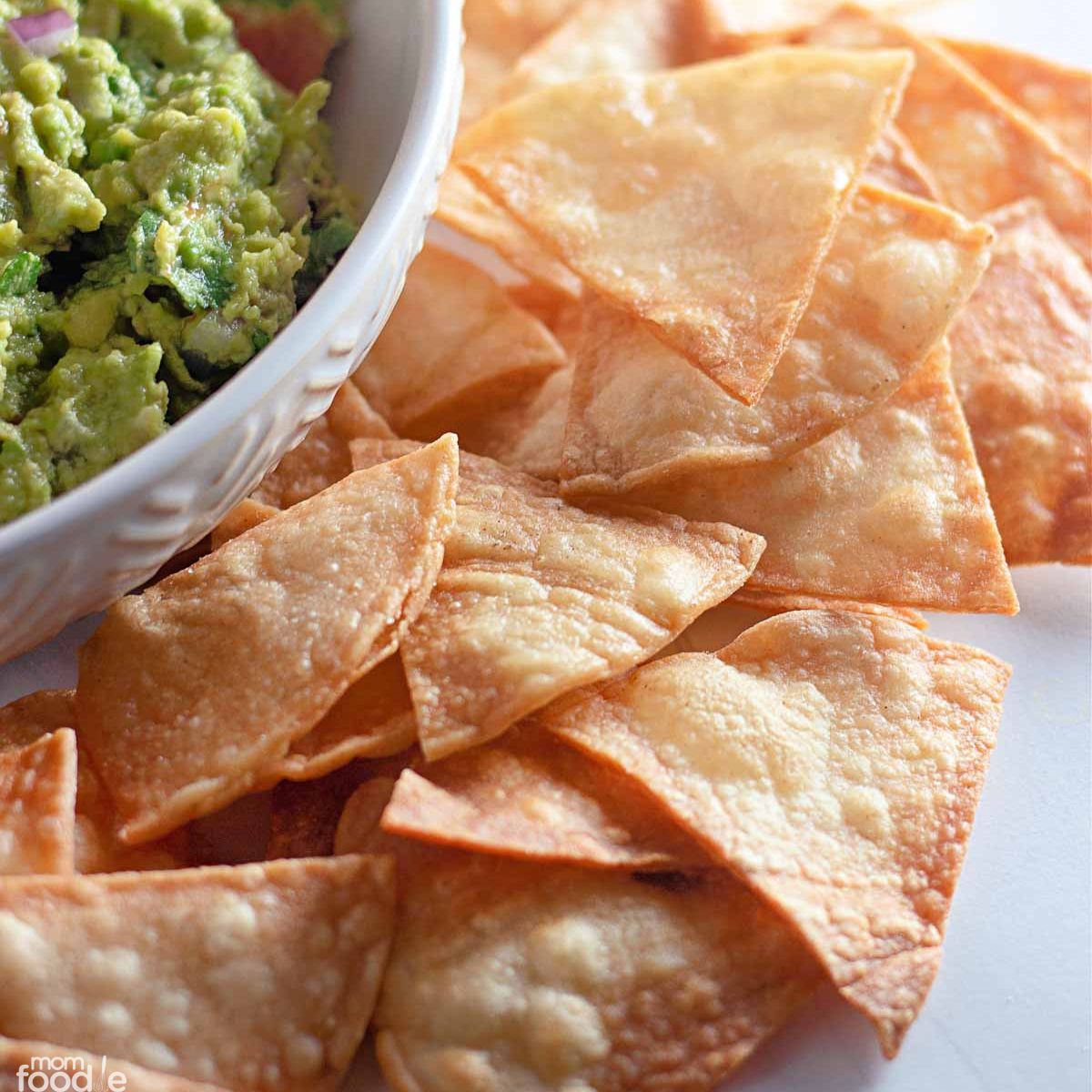 https://momfoodie.com/wp-content/uploads/tortilla-chips-sq.jpg