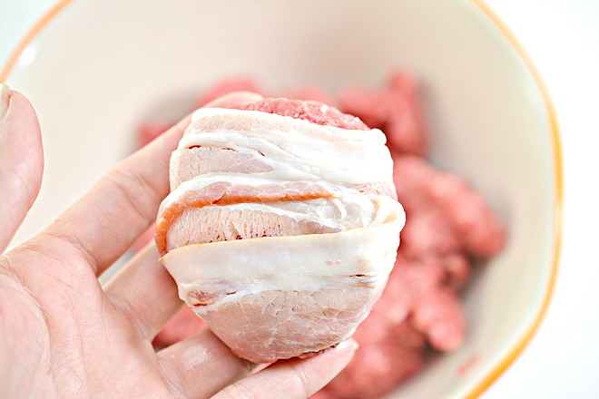 wrap bacon around